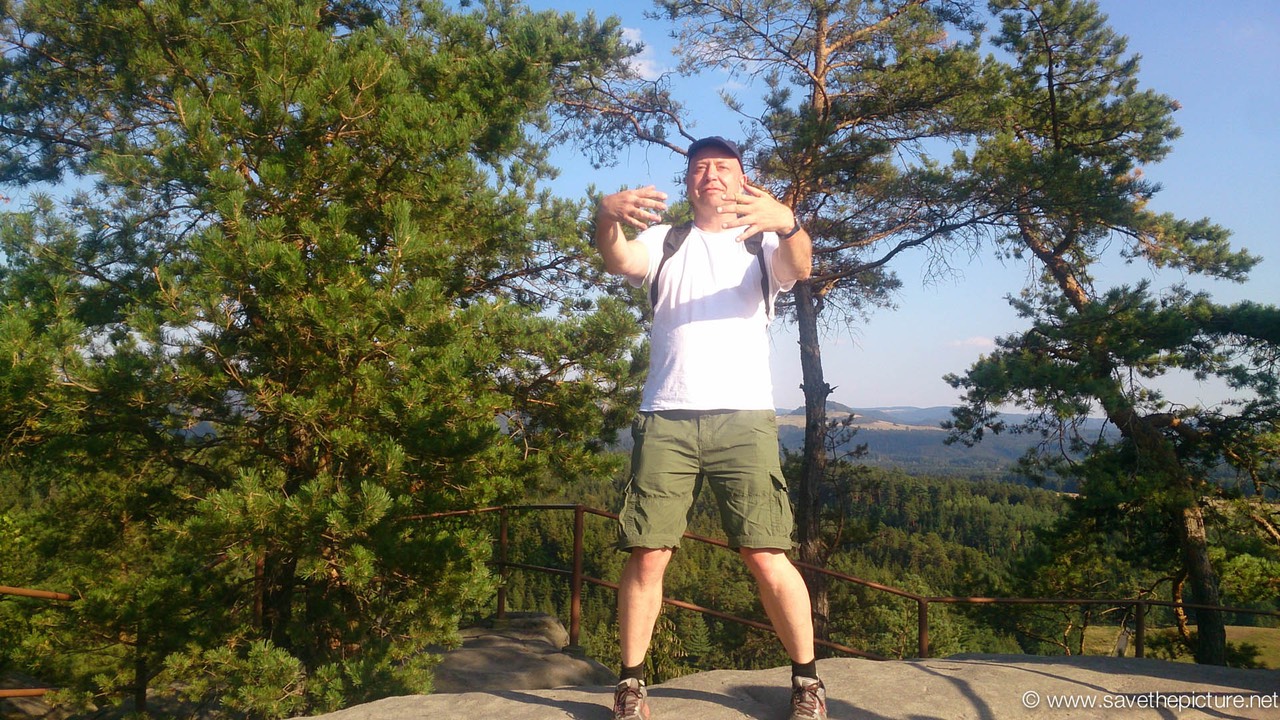 Michiel Ritsuzen at sunset, pirate nest