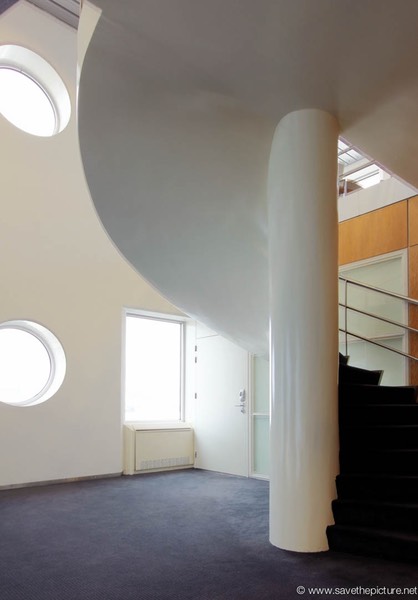 Transpolis Hoofddorp interior art